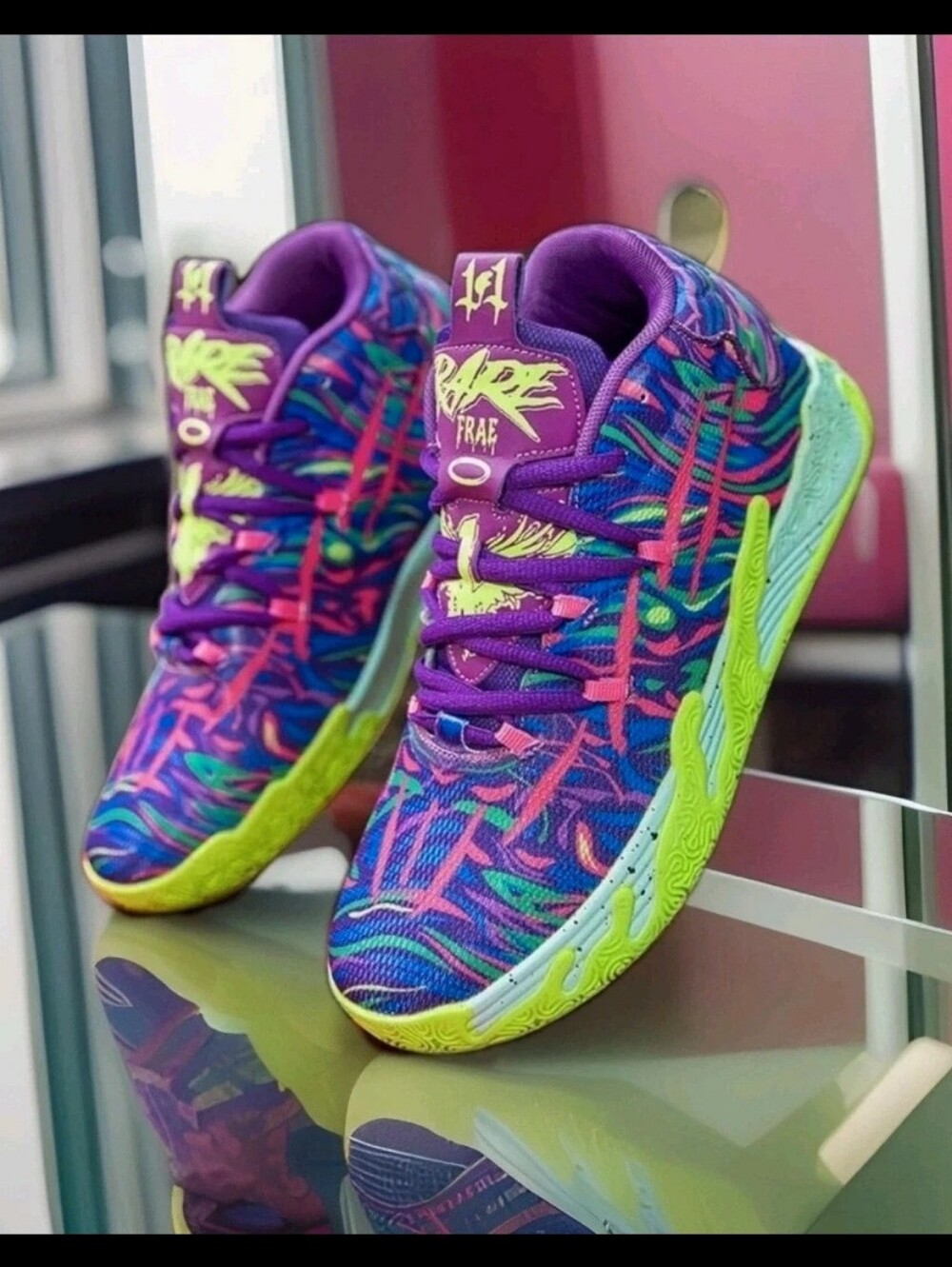 Brand New!💯 Size 11 Sporty Multi Color Men's Athletic Stylish🤩 Basketball🏀 Sh